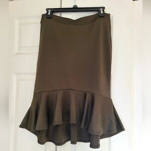 NWOT-Sensarional Collection Brown Skirt XL
